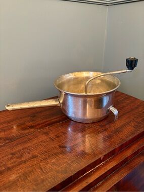 Original No 101 Vintage 7” Hand Crank Foley Mill